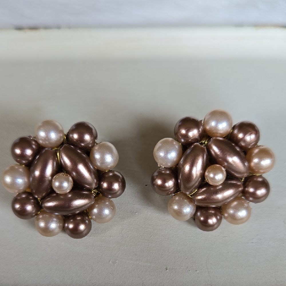 E-018-Vintage "Japan" Cluster Clip-on Earrings